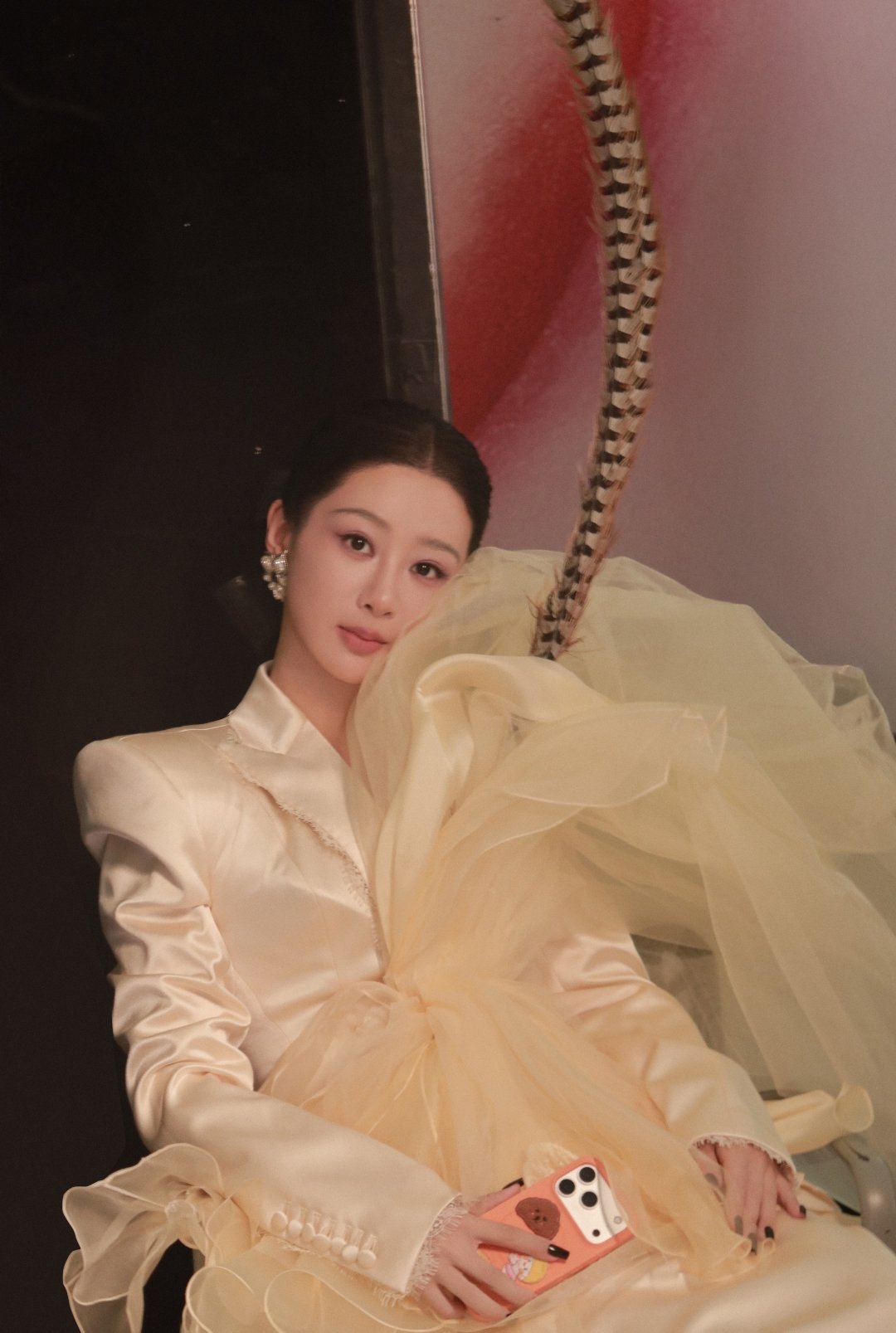 明星丨日常近期的杨紫妆造～ 