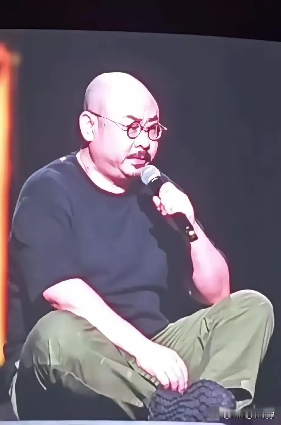 如果有朝一日，汪峰和那英能够摒弃前嫌，以一种无比开阔的胸怀，出现在刀郎演唱会的现