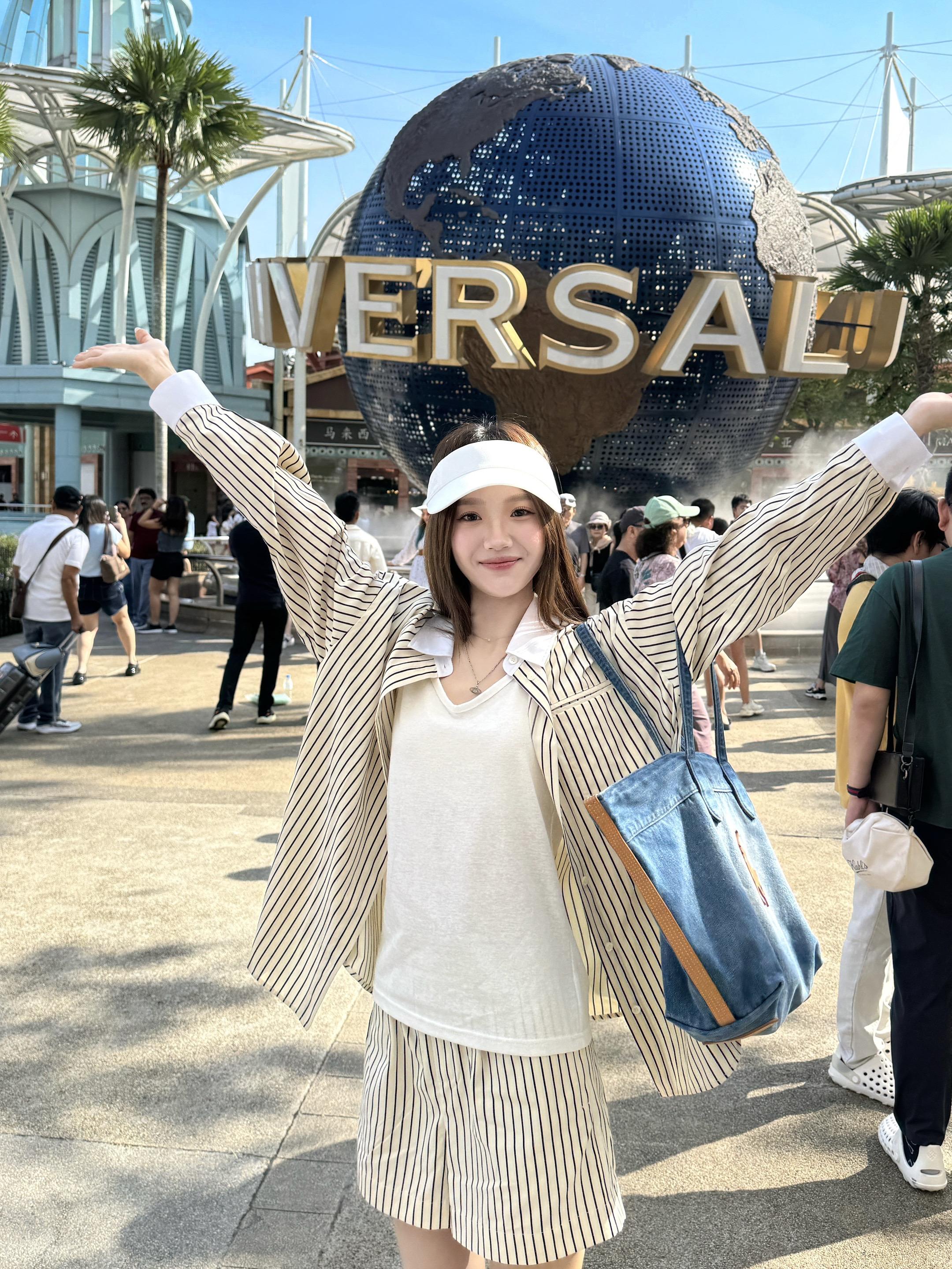 漂亮脸蛋太多了 我只想做一个幸福的小女孩