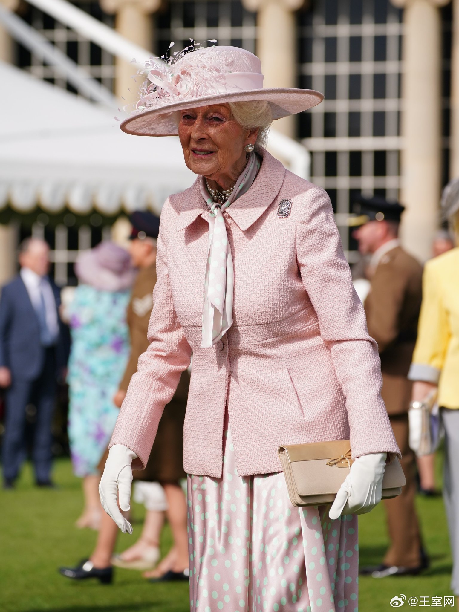 英国王室🇬🇧肯特亚历山德拉公主因为健康原因和行动不便，卸任皇家海外联盟副赞助