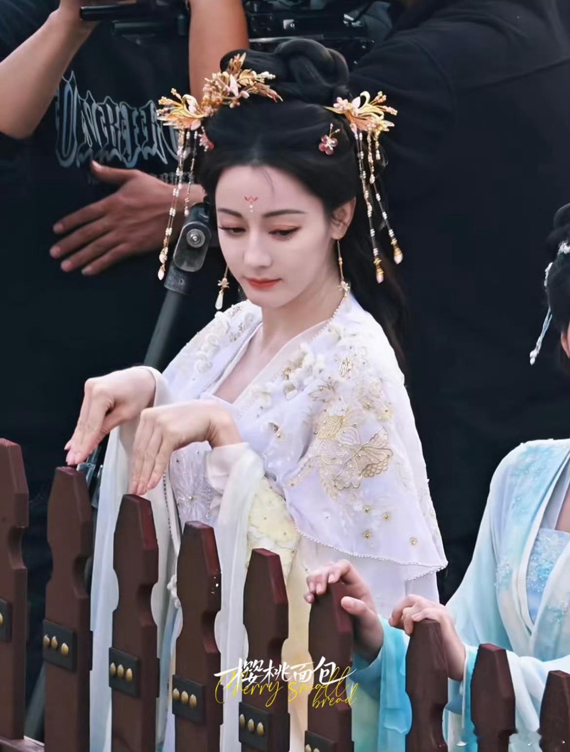 迪丽热巴、虞书欣、张婧仪、赵露思今日剧照曝光！ 