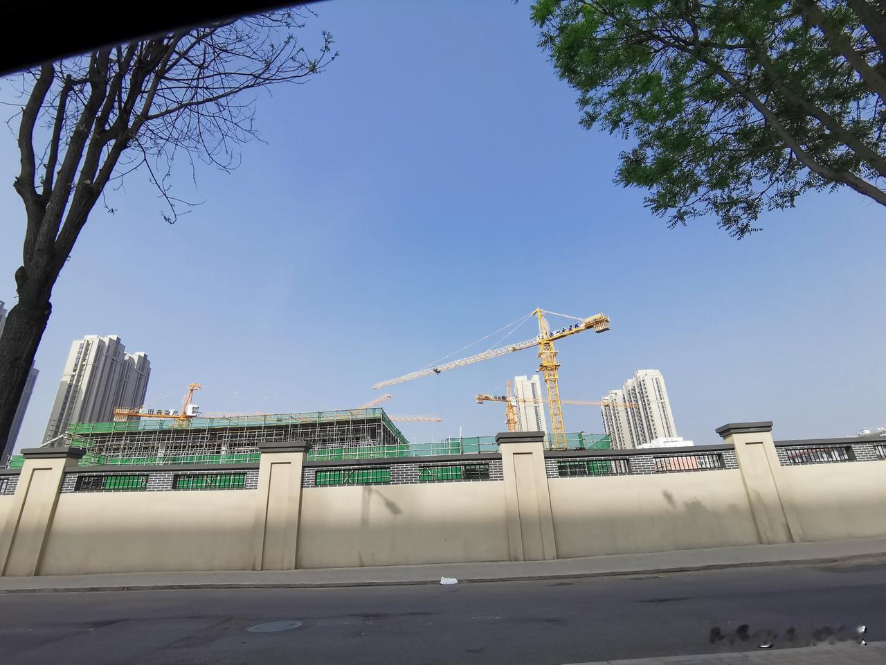 晋中属于四线城市，榆次属市府所在地，姑且也按四线城市论吧！
进入2026年，一线