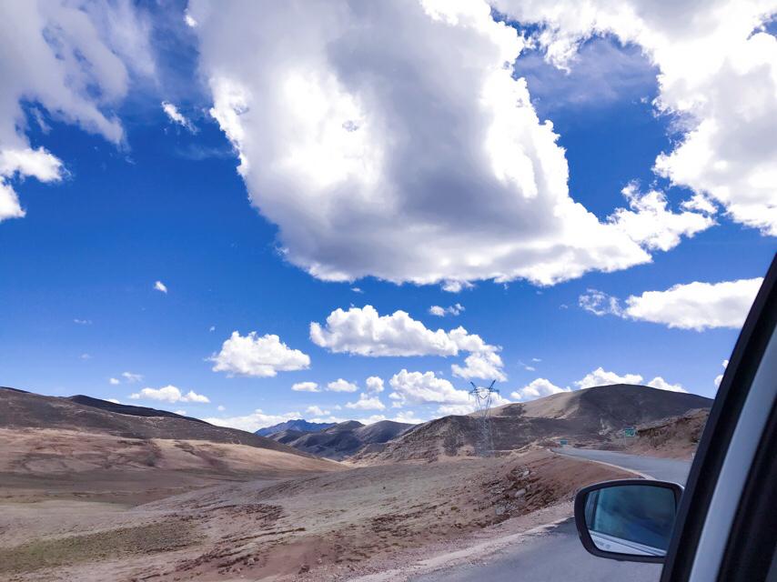 瑞风S7进藏巅峰试驾今天一早车队从神圣的梅里雪山出发，太阳公公好像听见了我们的祈