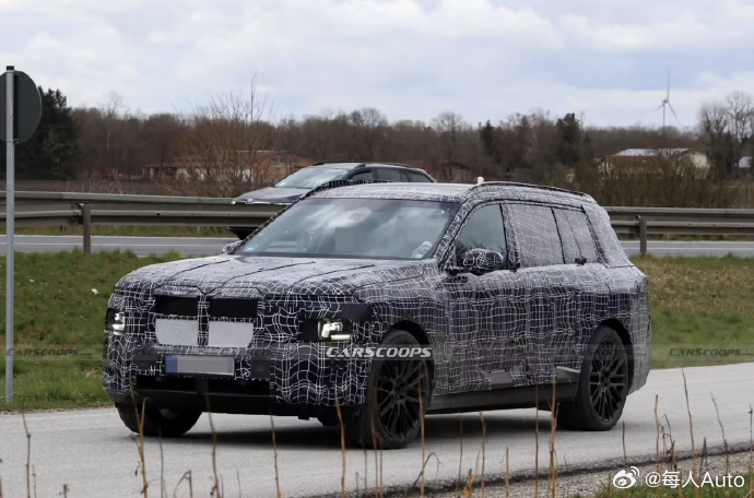 【每人Auto快讯 | Carscoops最新曝光iX7测试车】4月6日，据Ca