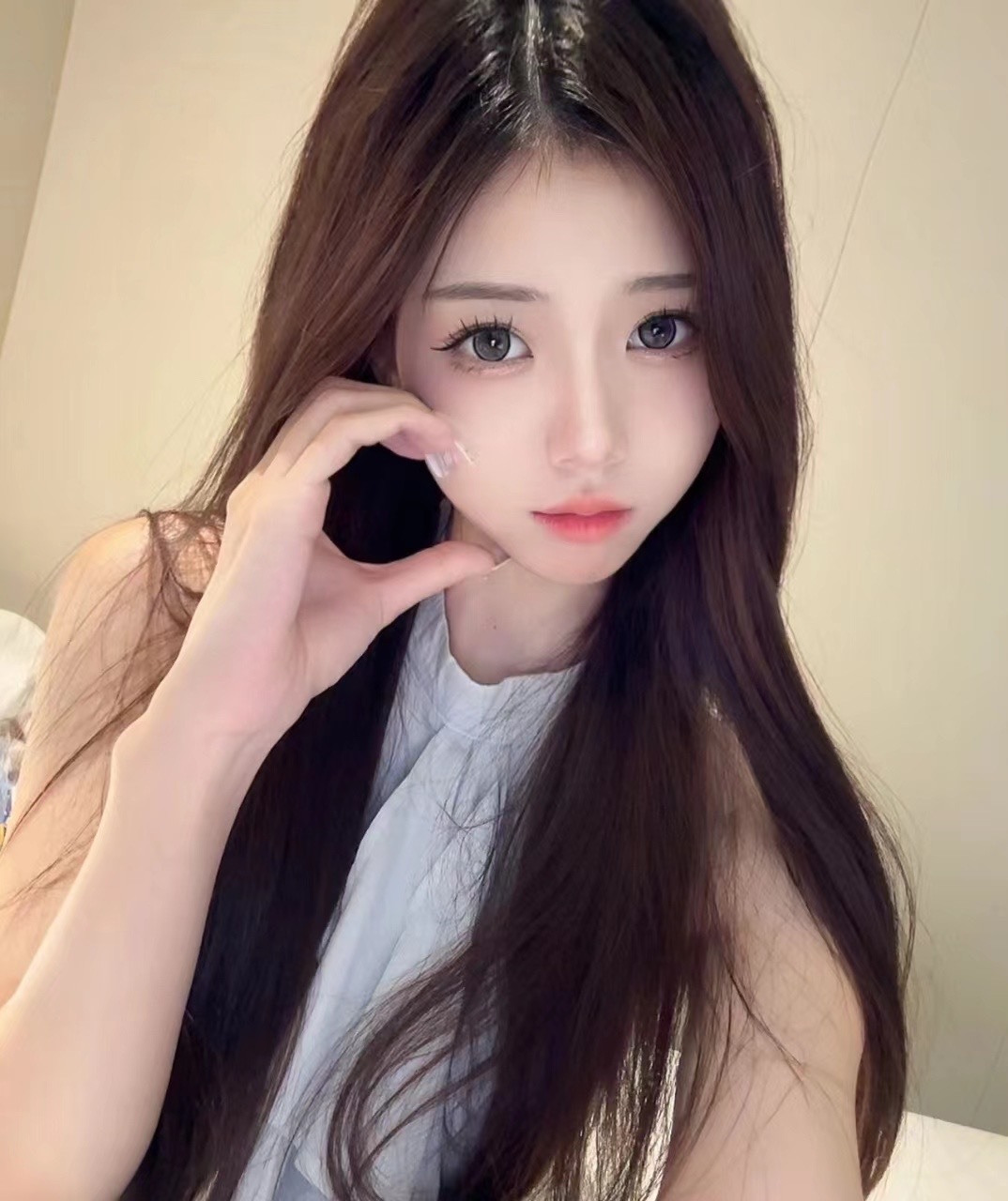 在广州清纯校花美女 ​​​
