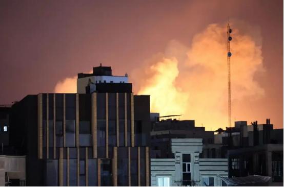 近期内贾德遇袭身亡的消息引发热议，实则是一场大乌龙。2026年3月2日内贾德办公