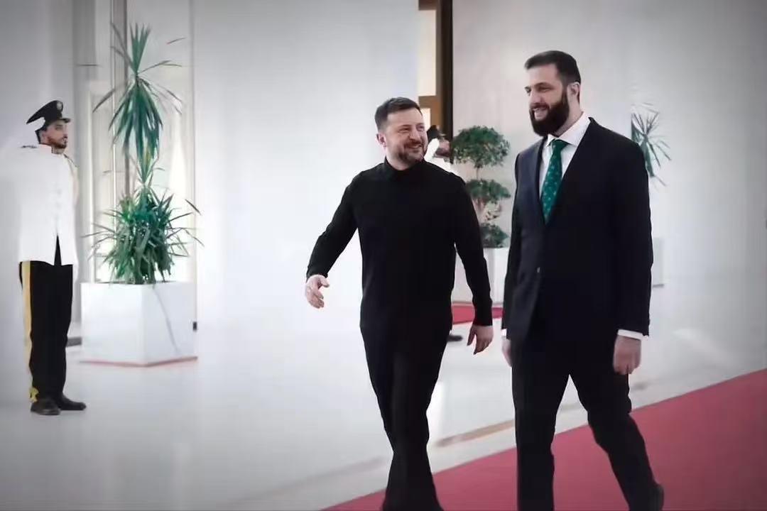 中东画风变了：叙利亚盛大欢迎泽连斯基，俄罗斯伊朗都危险了？

泽连斯基接连访问中