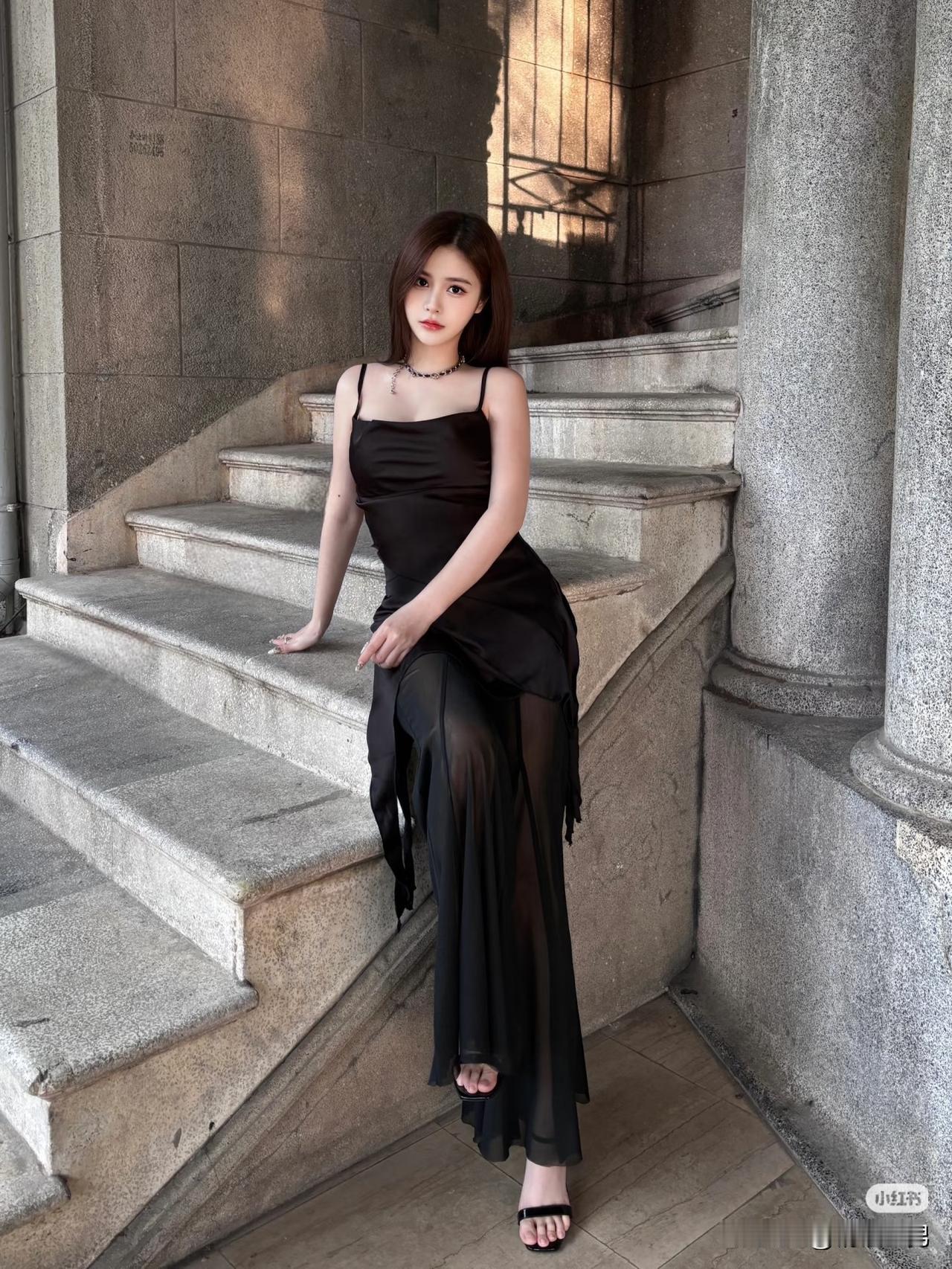 富家女写真富家女人 豪门忧郁写真 富家女自拍 黑色千金的写真