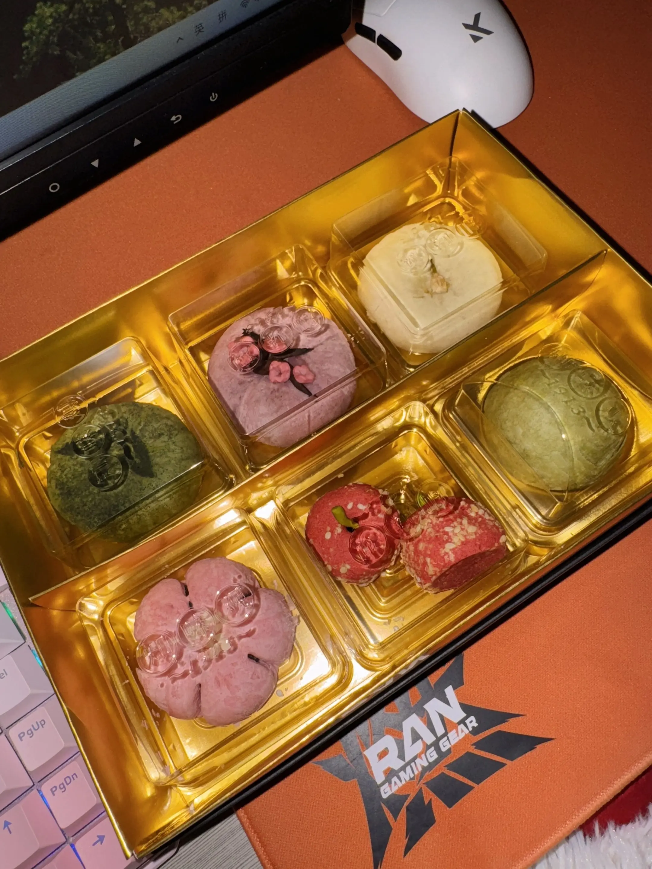 我是那种吃东西前会给食物拍“遗照”的人。