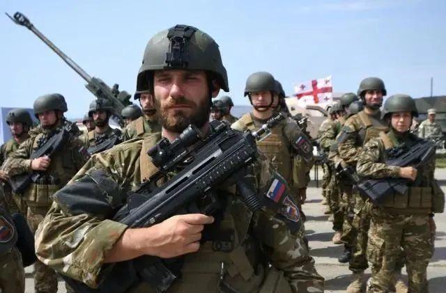 唯一宣布永不加入北约的欧洲国家，为了报恩，坚持对华友好

要论世界上最强的军事组