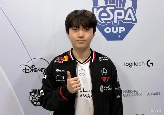 Q.上次你们和HLE交手，以1比2输掉了比赛。有什么想说的吗？Keria ：我认