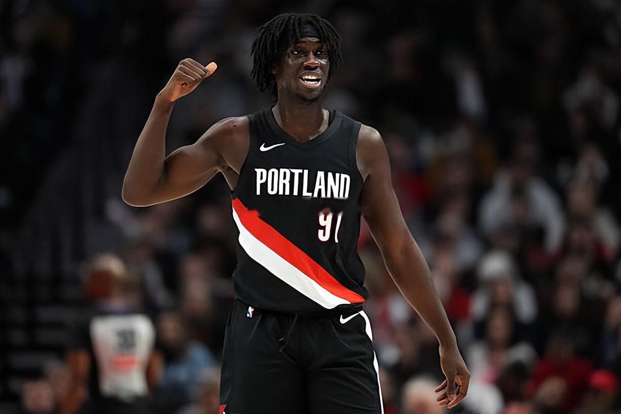 波特兰开拓者官方宣布，球队已经将侧翼新星西迪-西索科（Sidy Cissoko）