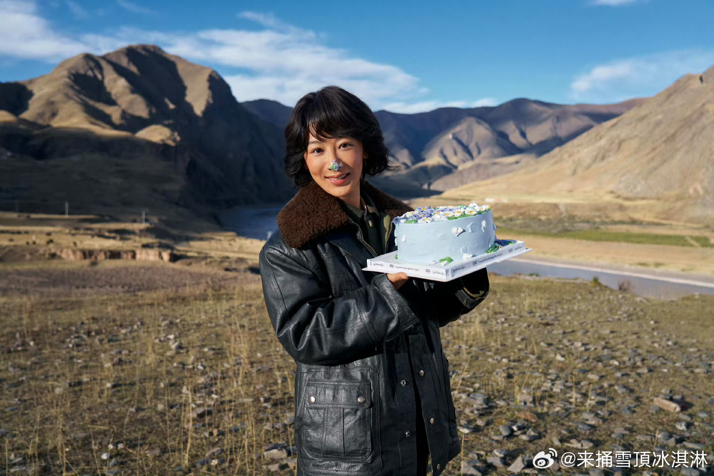 白菊祝杨紫昂扬铮铮如劲草白菊发来杨紫生日贺电 ​看看 ​​​