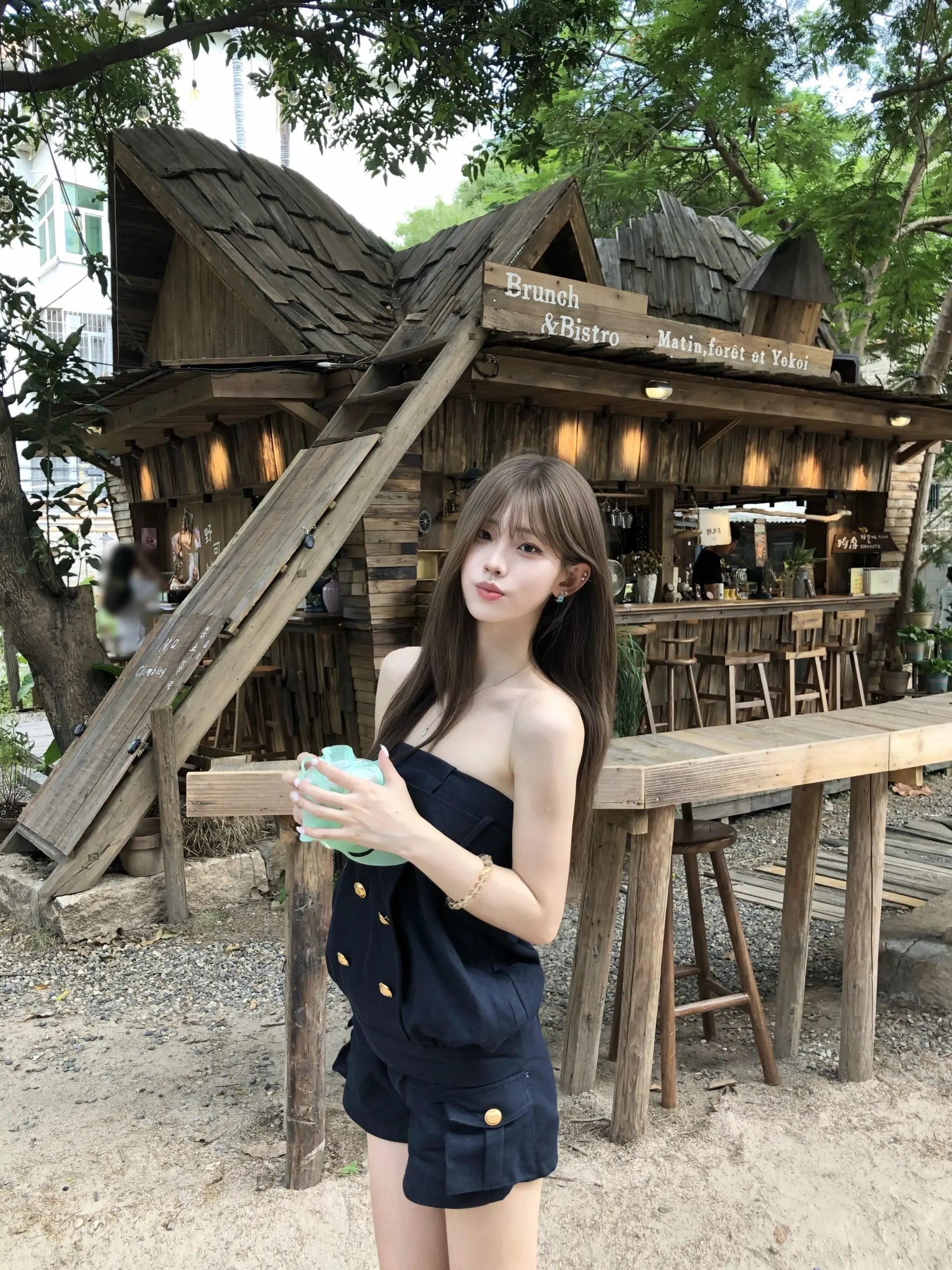 她一定比我成熟꒦ິ^꒦ິ