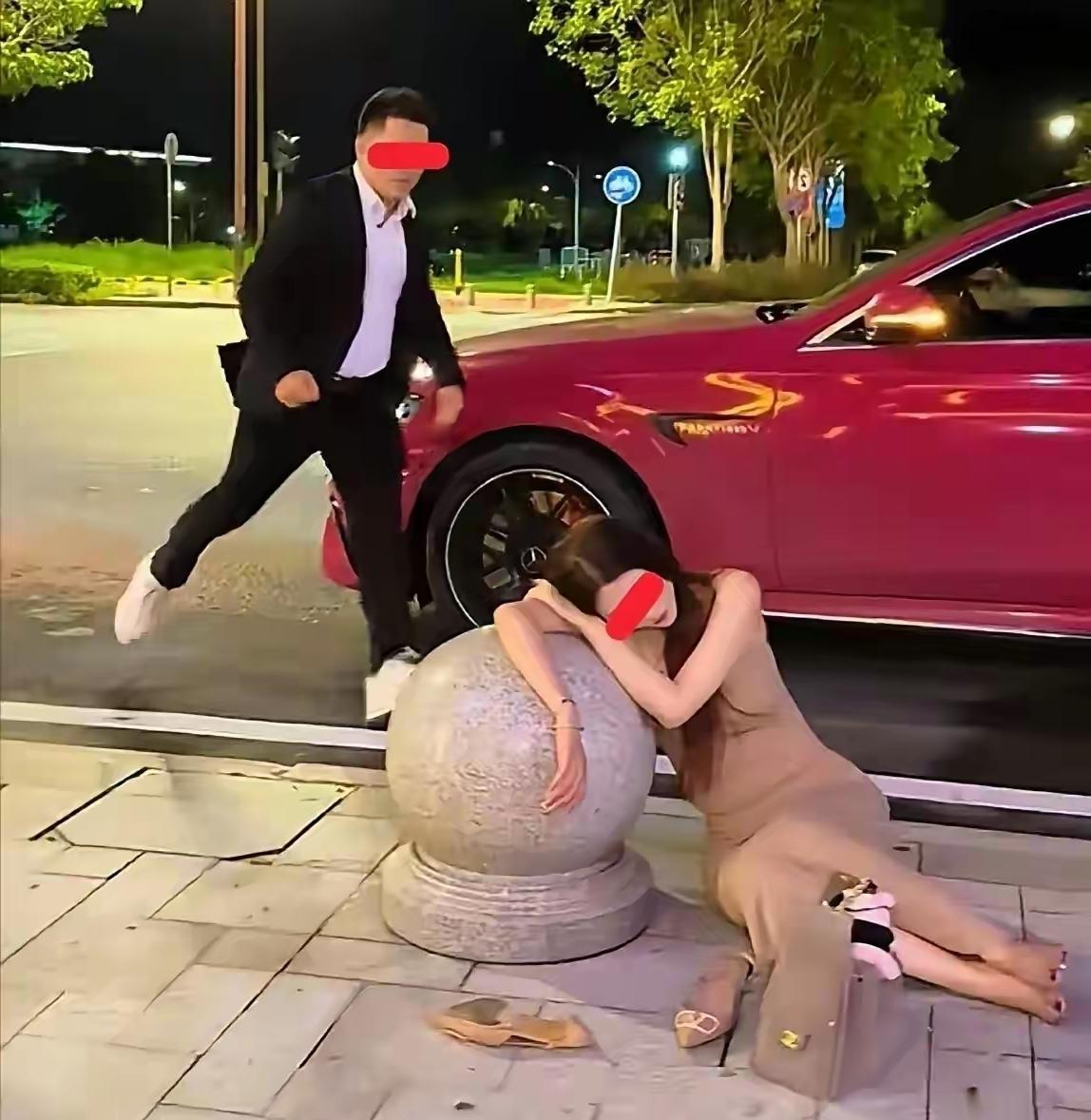 小姐姐晚上喝多了
她知道自己是怎回家的吗？

创作训练营开营啦你问我答