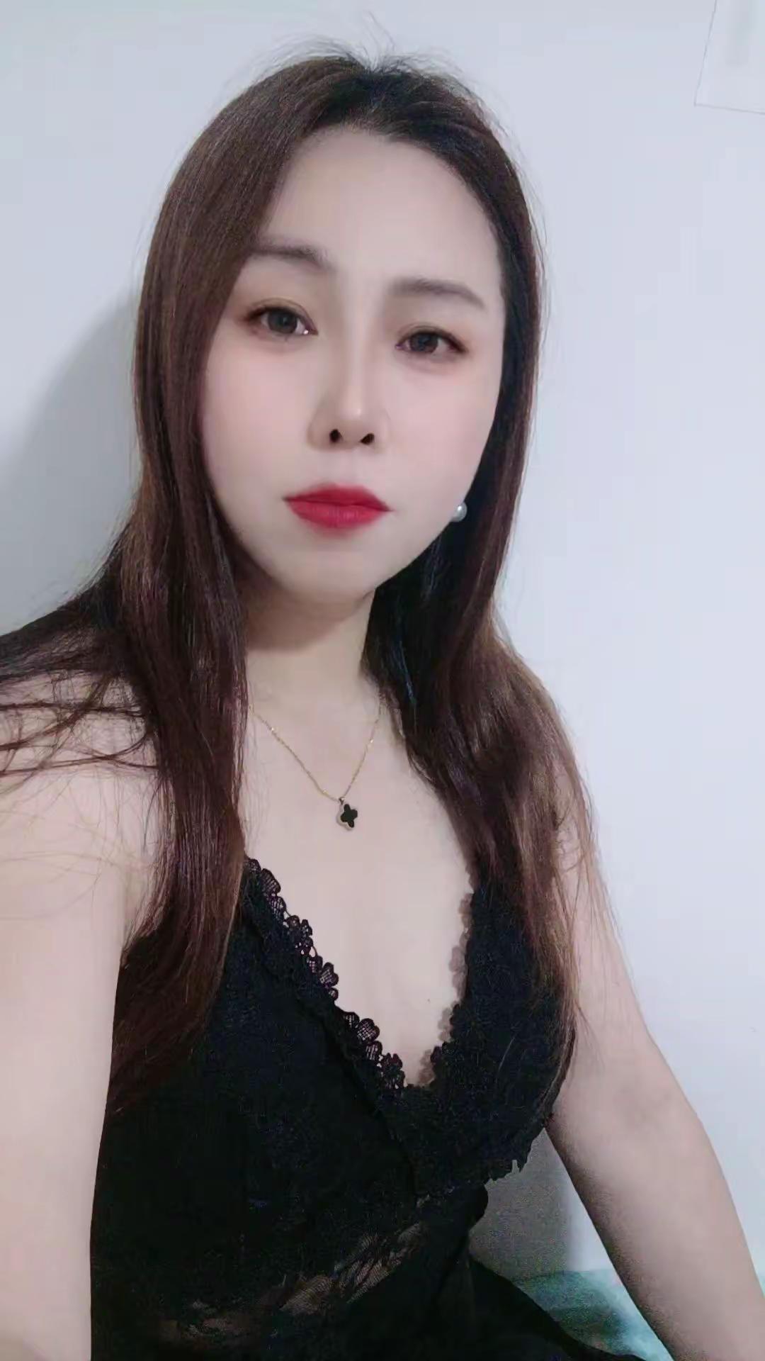 又是一个失眠的夜晚😭