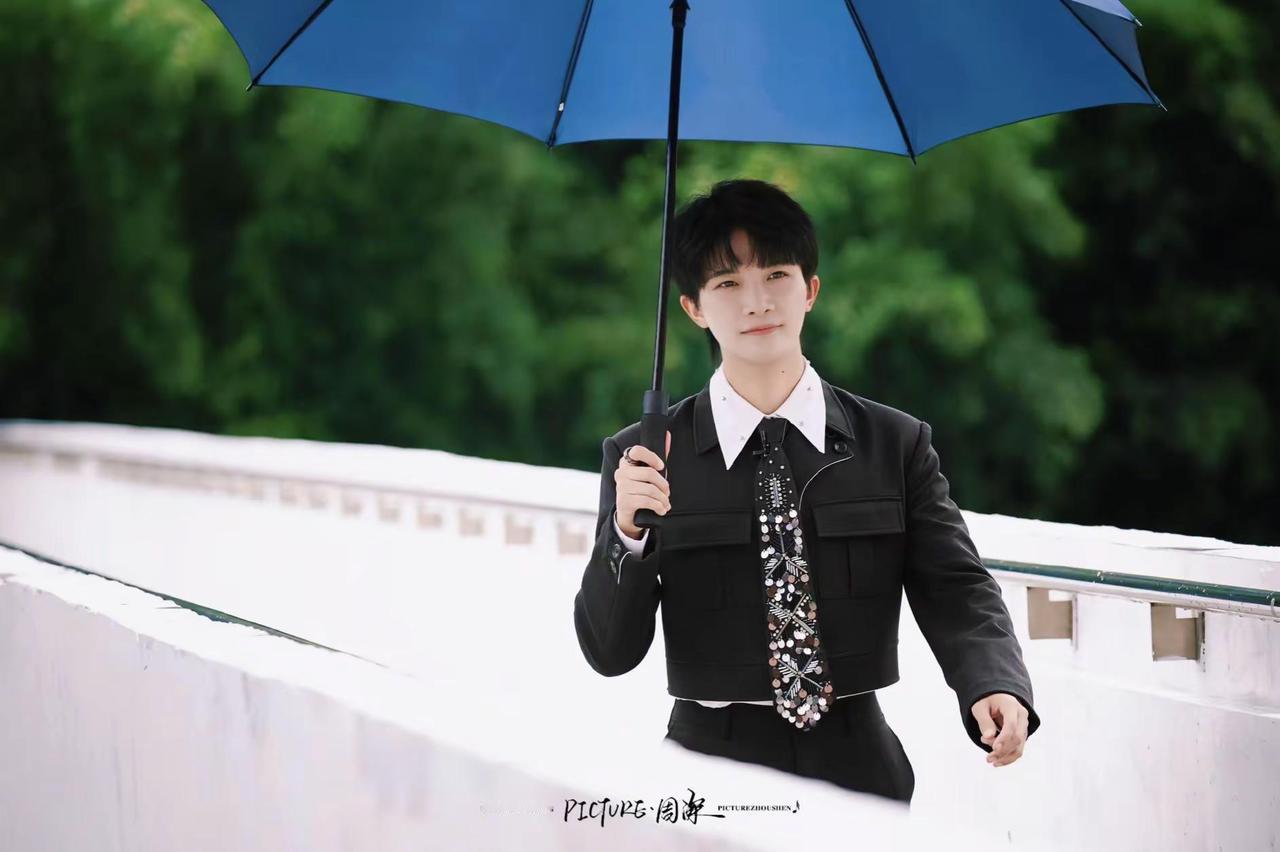 脑补了一些雨🌧️