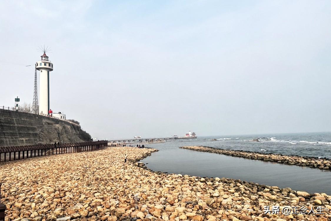 日本问题是我们当前的首要问题，台湾次之。解决日本问题必须与解决美国问题同步进行。