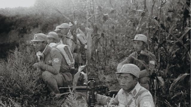 抗战中，刘伯承准备二次设伏七亘村，王近山一听，瞪大眼睛问道：“还在这里设伏？日军