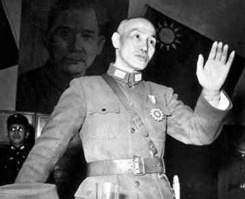 1947年春天，在莱芜战役中，李仙洲率领73军和46军两个军齐头并进撤退，前行之