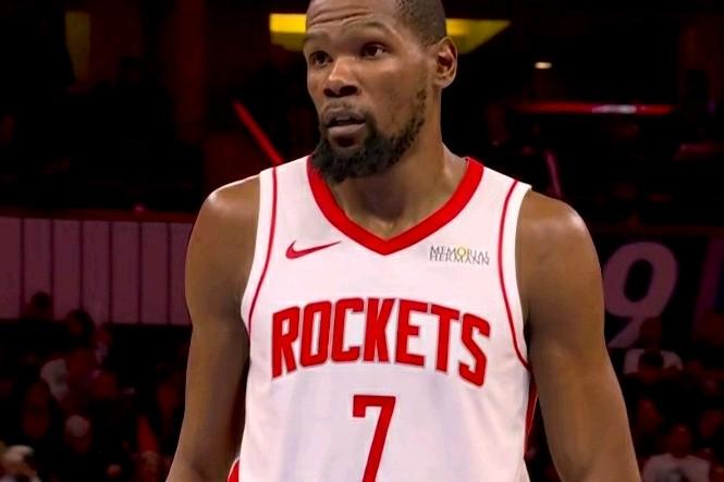 数据不会说谎：火箭背靠背19分超级逆转魔术，4人太出彩，1人合格，1人太拉夸……