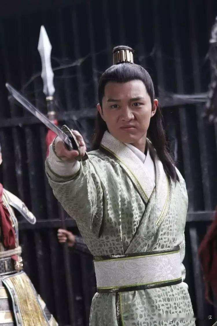 “李元吉死前没喊‘二哥饶命’，而是把一枚铜铃塞进亲兵手里：‘摇三下，晋阳女工坊停