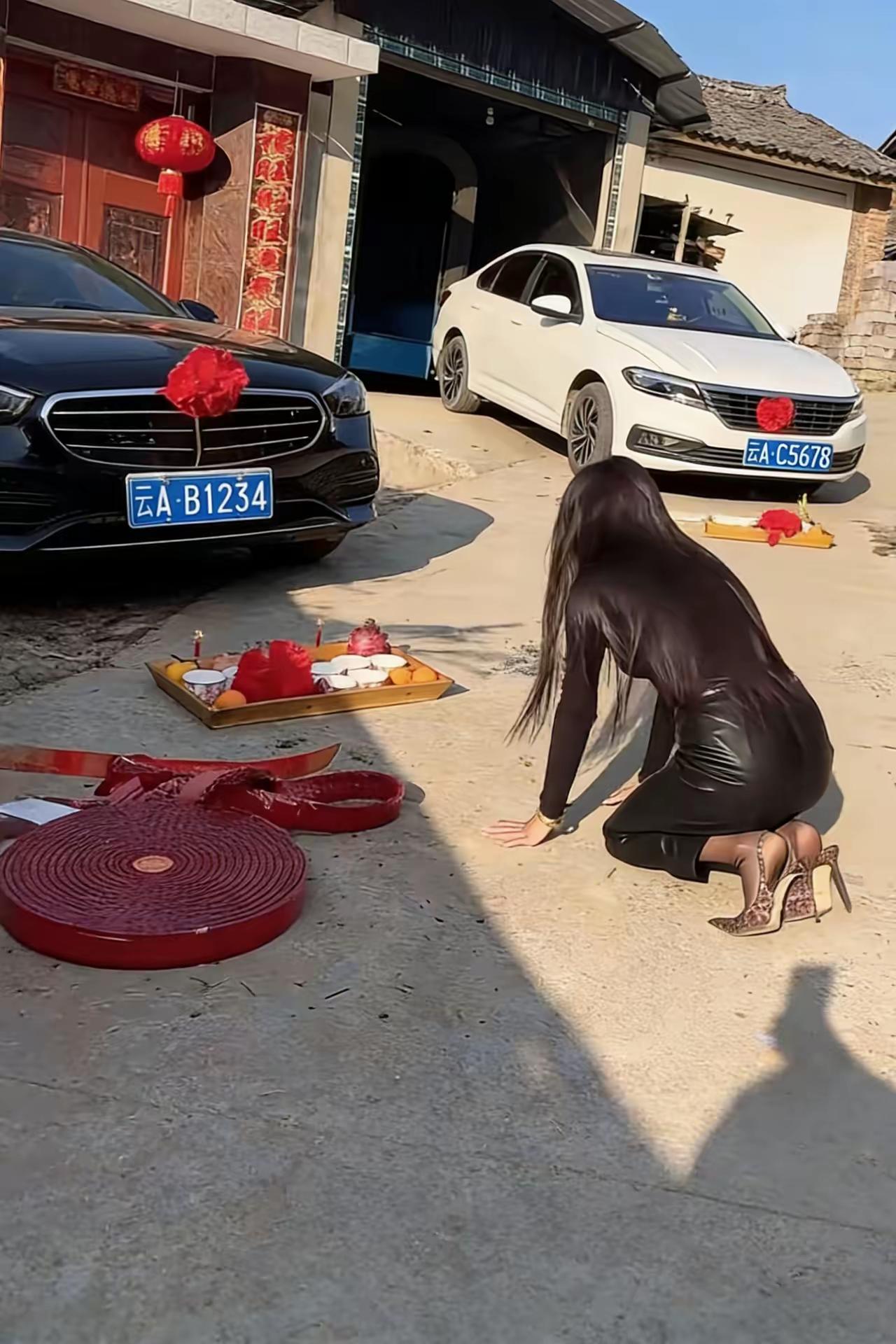 这不是传统，而是无知，是愚昧！可以想象，这样的地方注定是落后的。