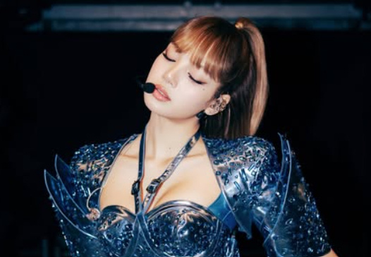 【moneys】[Lisa 将出演 Netflix 全新电影《Taego》]Ne