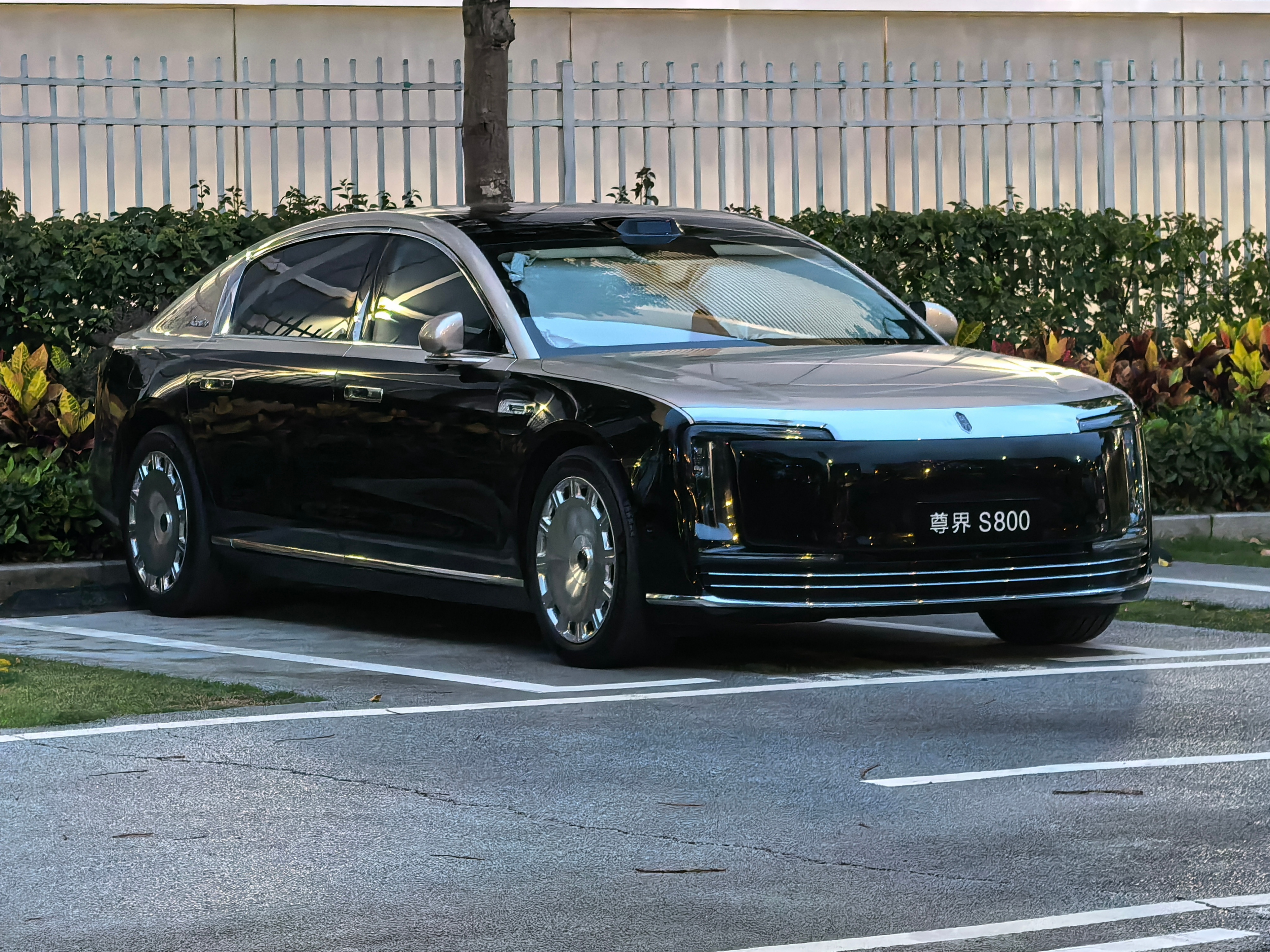 尊界 S800，今晚上市了，猜猜什么价格。[doge] ​​​