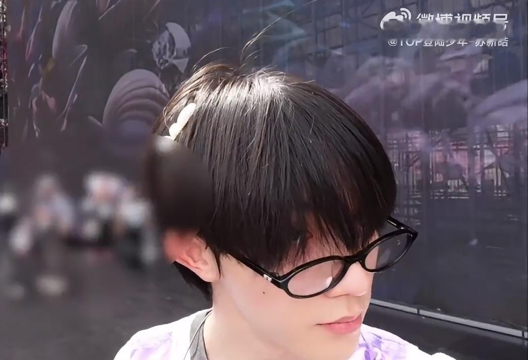 珍珠发卡 