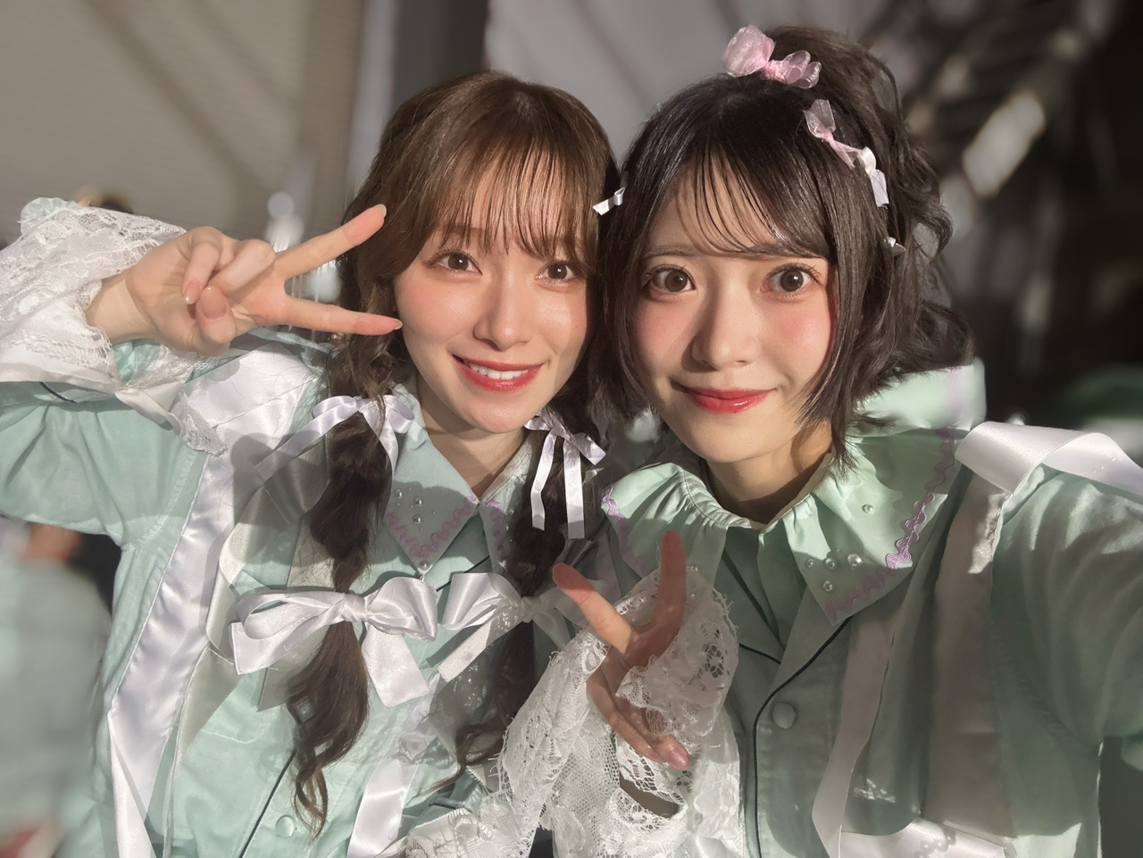 あきほ🐟「まつりちゃんと背中合わせになる振りがあってお互いの頭さわる振りもあっ
