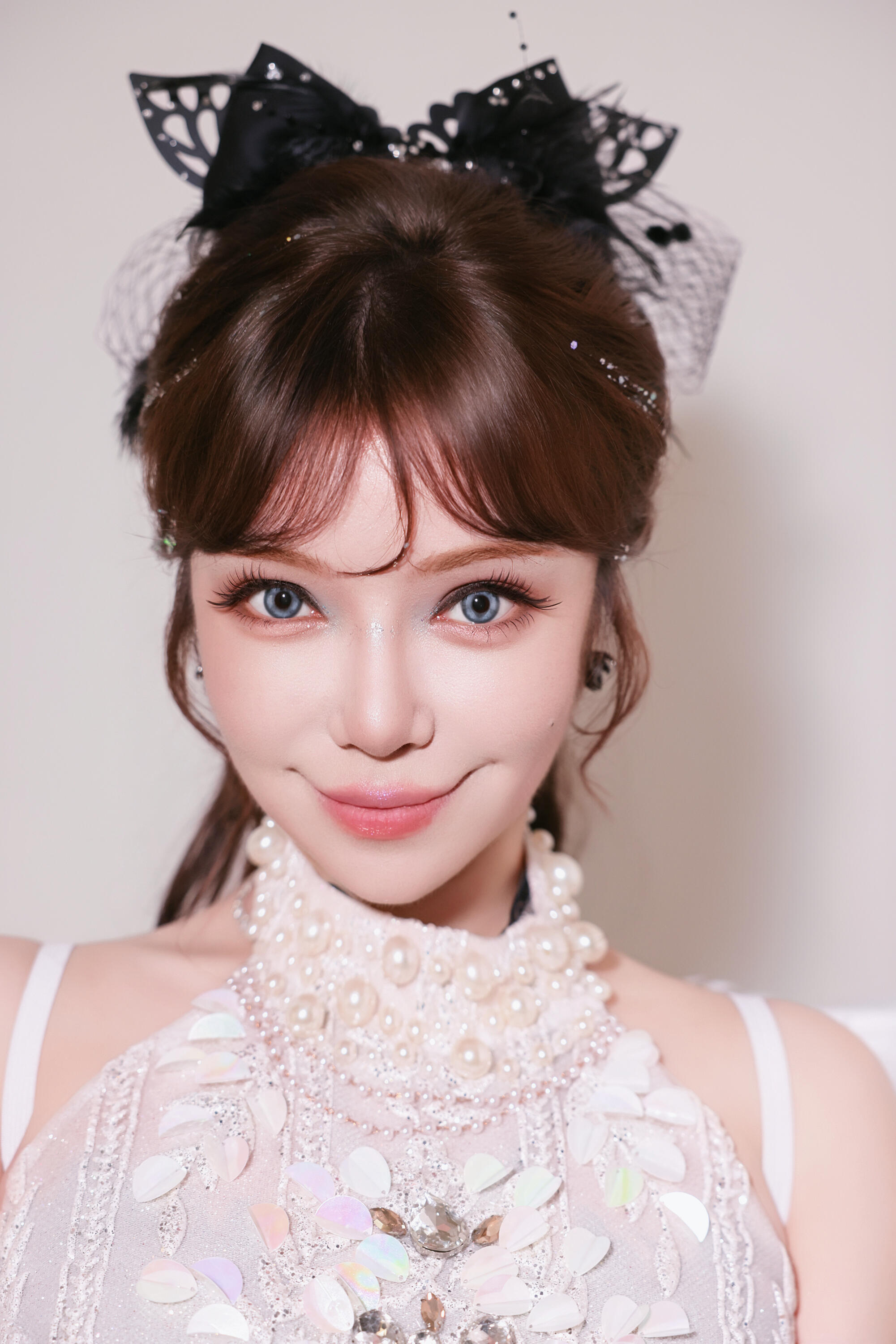 维妮娜发长文告别浪姐维妮娜长文告别浪姐舞台把聚光灯收进行囊，把掌声化作底气。浪姐