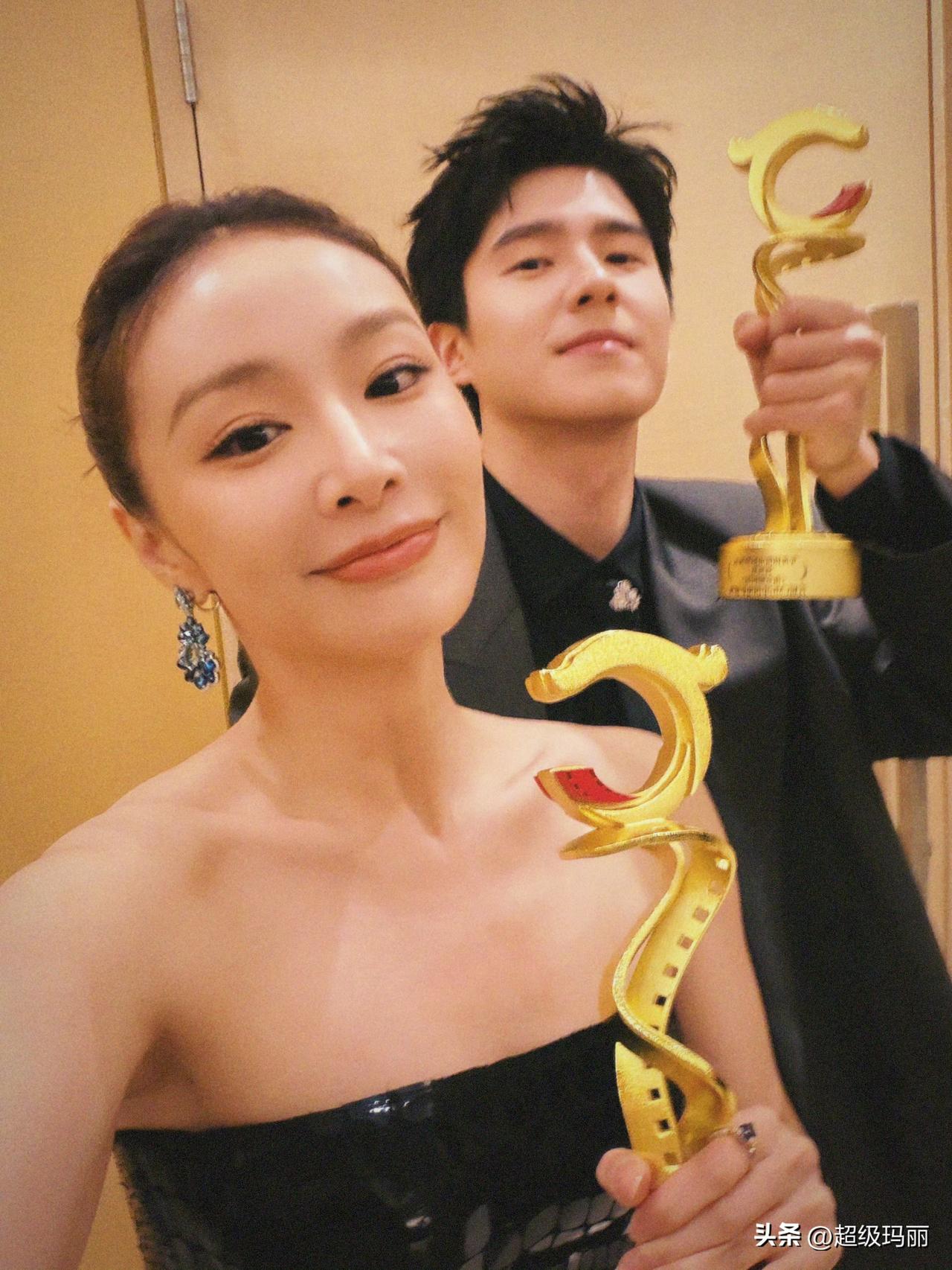 3，2，1，看镜头，和大嫂拍照📸的