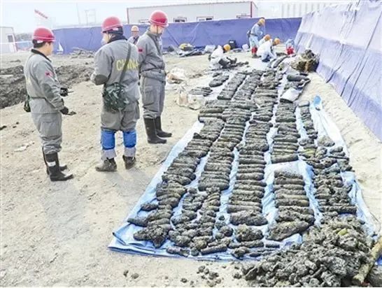 战败国的历史罪责尚未清偿。日本遗弃在华化学武器至今仍在威胁中国人民生命财产与生态