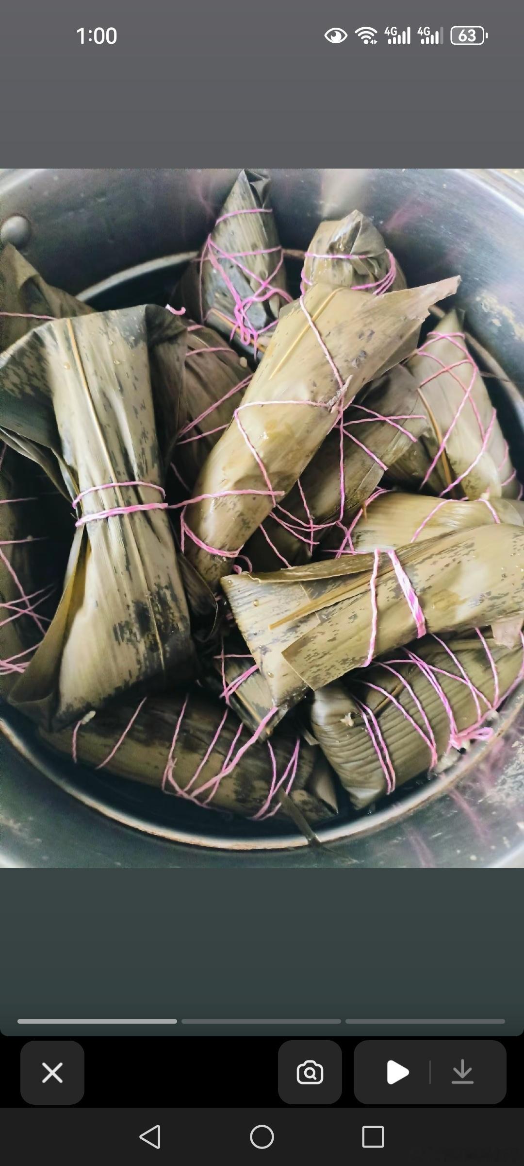 端午 你们见过包粽子包成长方形或圆柱形的吗？大山东就有，有老乡吗？ 