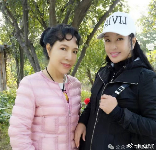 刘晓庆再发文辟谣去世前两天，刘晓庆发微博称：“又看到我去世的消息，这是杀人预告吗