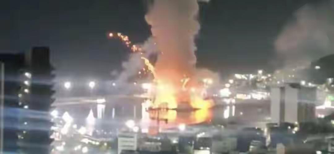 委总统夫妇被美军三角洲部队抓获，在委华人：睡梦中被炸醒，房子有明显震动，当地已宣