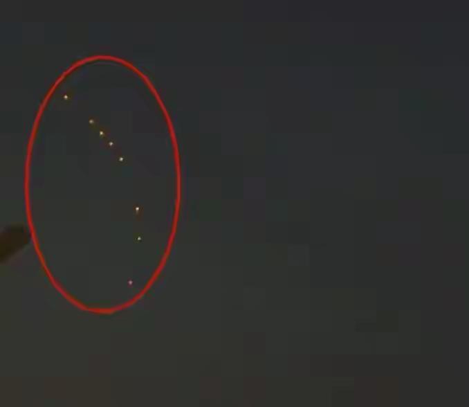 九月夜空连现“神秘光点”？山东河南的UFO，真相没那么玄乎
 
刚进九月，山东、