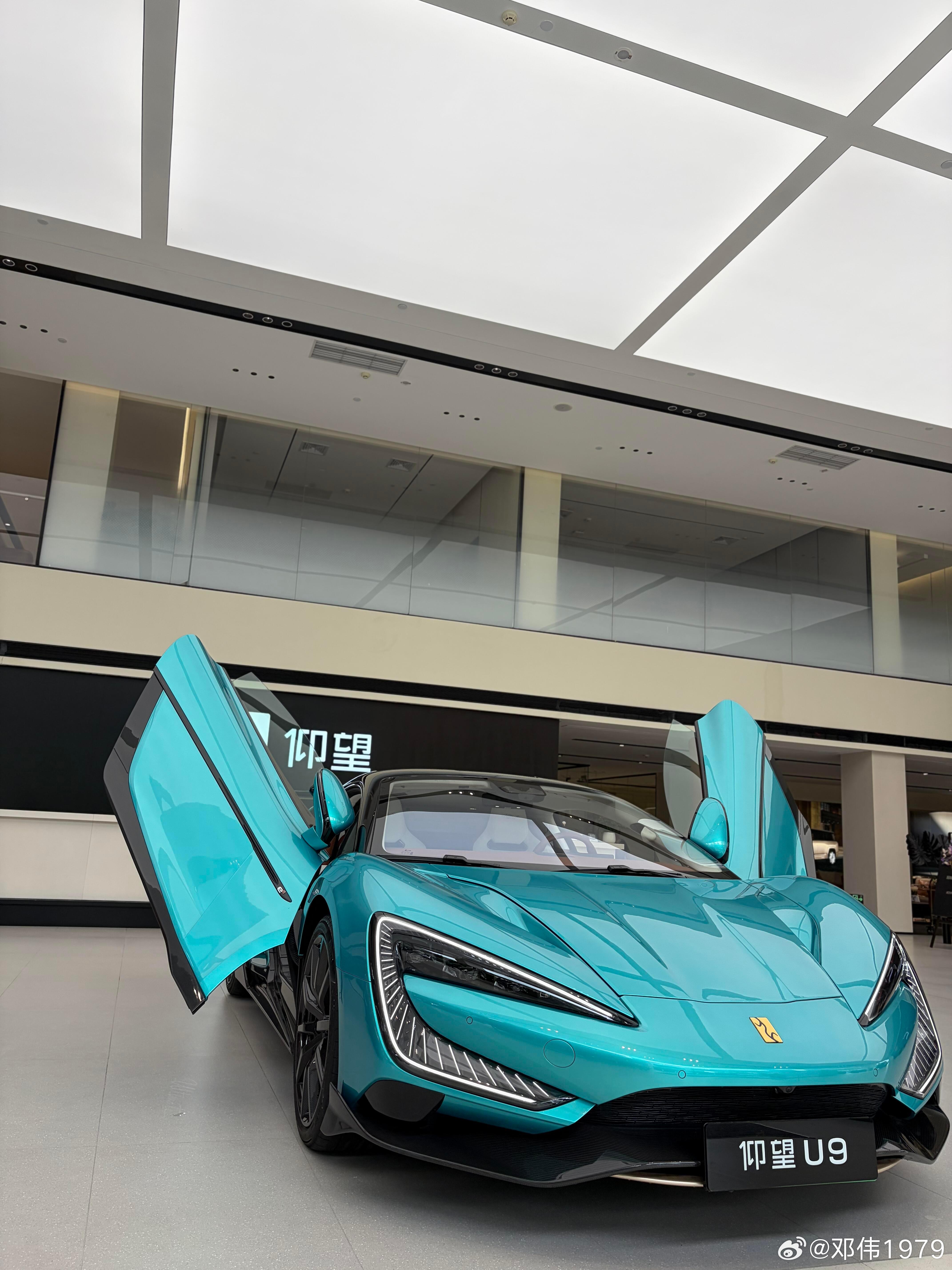 仰望U9 高定版实拍📸仰望汽车[超话] ​​​