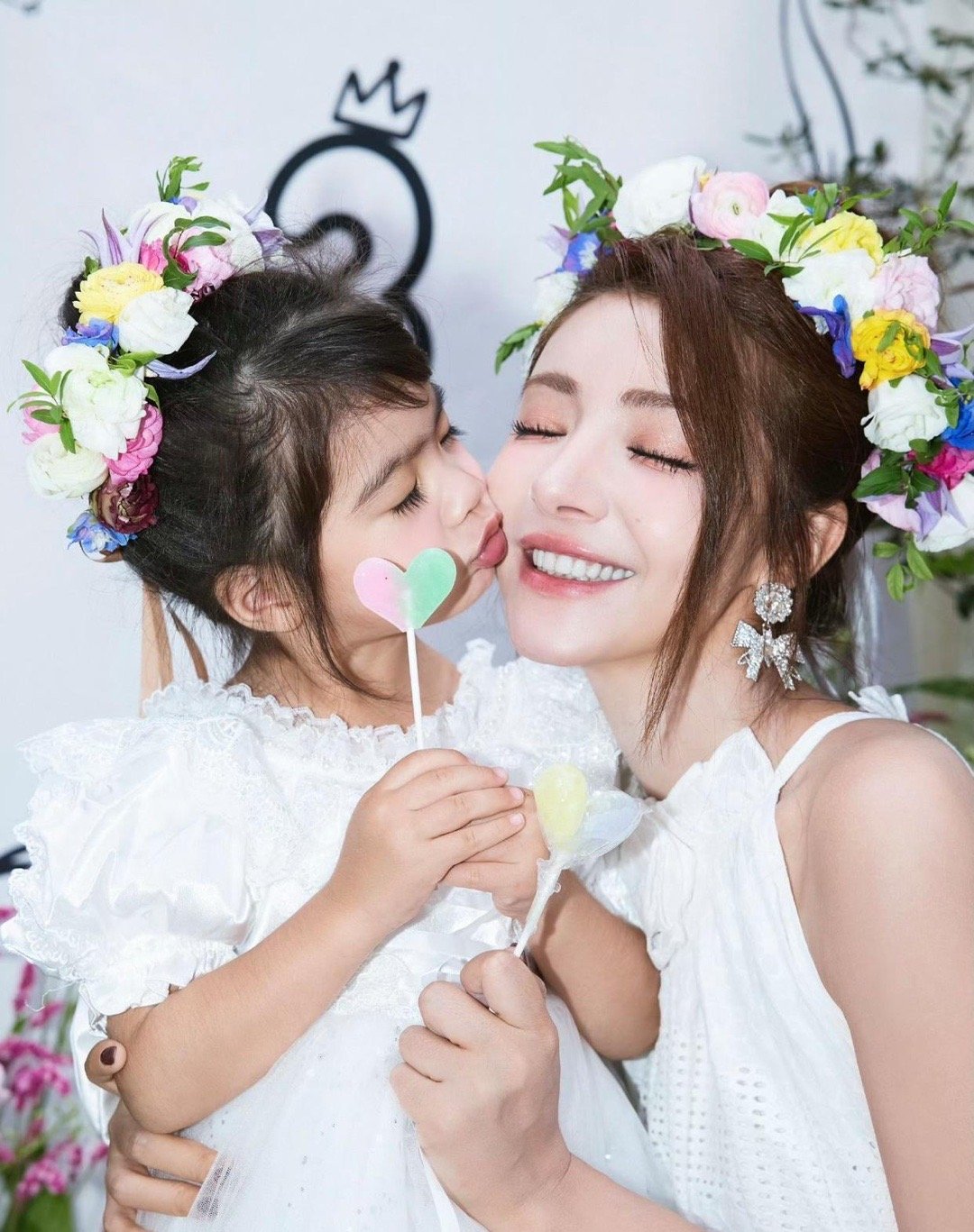 姜潮麦迪娜孩子颜值基因太强大，姜潮麦迪娜孩子颜值逆天 ​​​