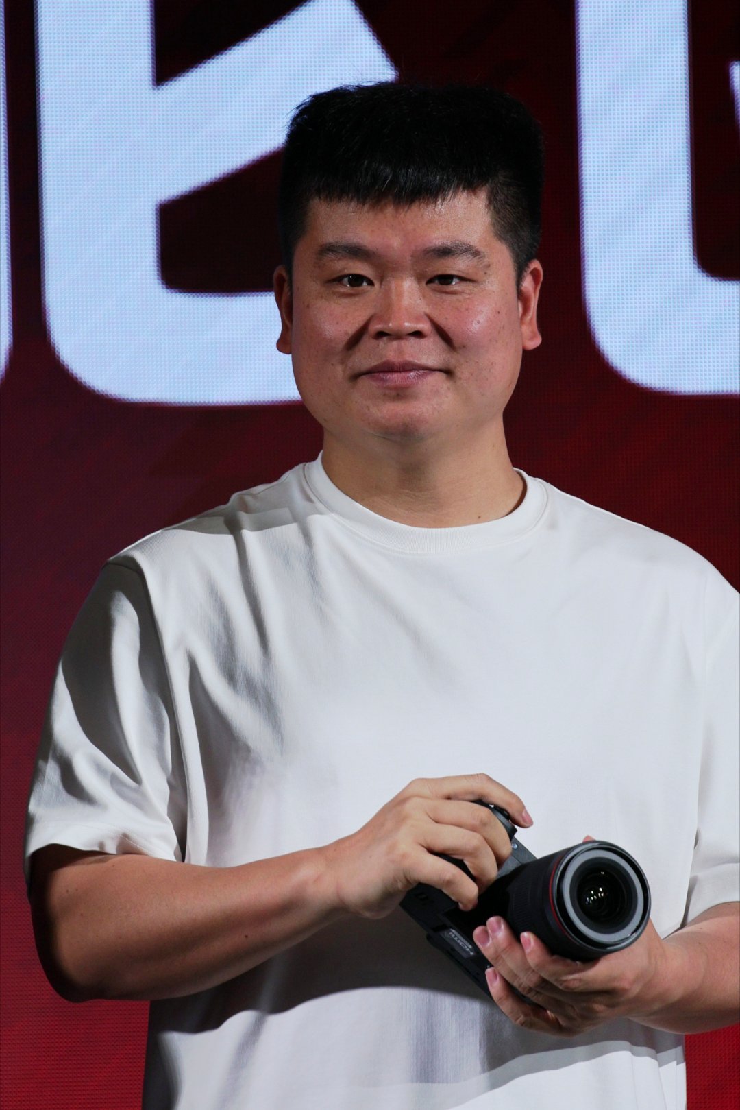 上午佳能活动的生图，男神们的颜值，翠翠也很可爱都很能打 （奇怪，相机对准翠翠，水