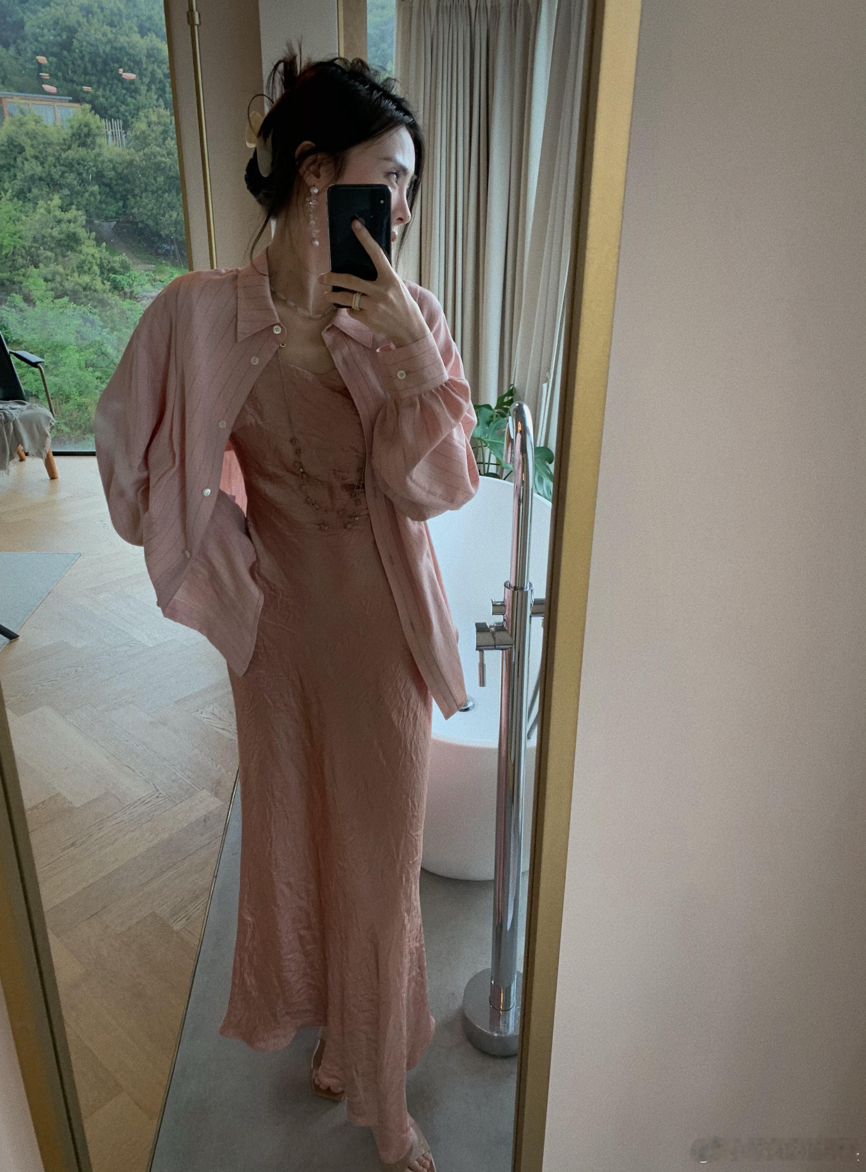 礼拜天的all pink抽送一位一套[兔子] ​​​