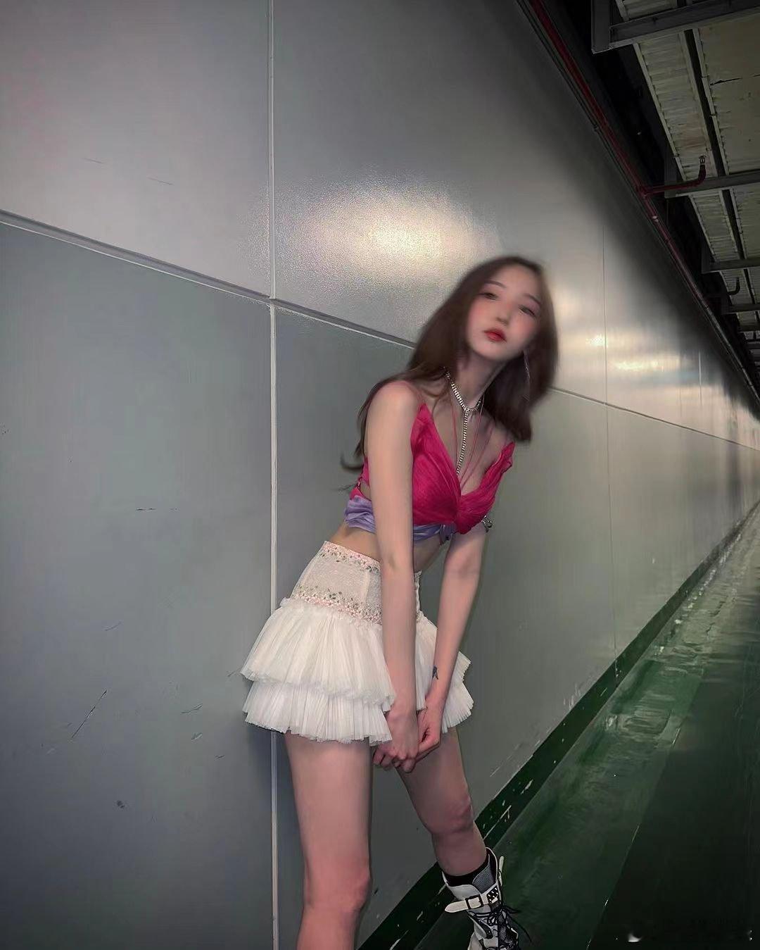 #硬糖少女303##郑乃馨# 今日份糖妹新鲜物料郑乃馨IG更新分享活动舞台照从曝