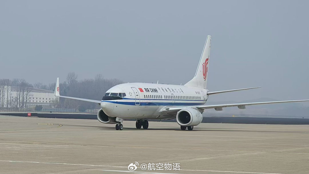国航昨天复航北京—平壤航线，没想到在那边还有现场图出来