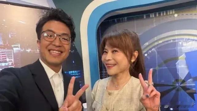 沈伯洋喊着想参加双城论坛，办台胞证就可以来

台湾“中时电子报”“联合新闻网”等
