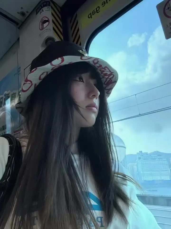 命运好幽默让爱的人都沉默.