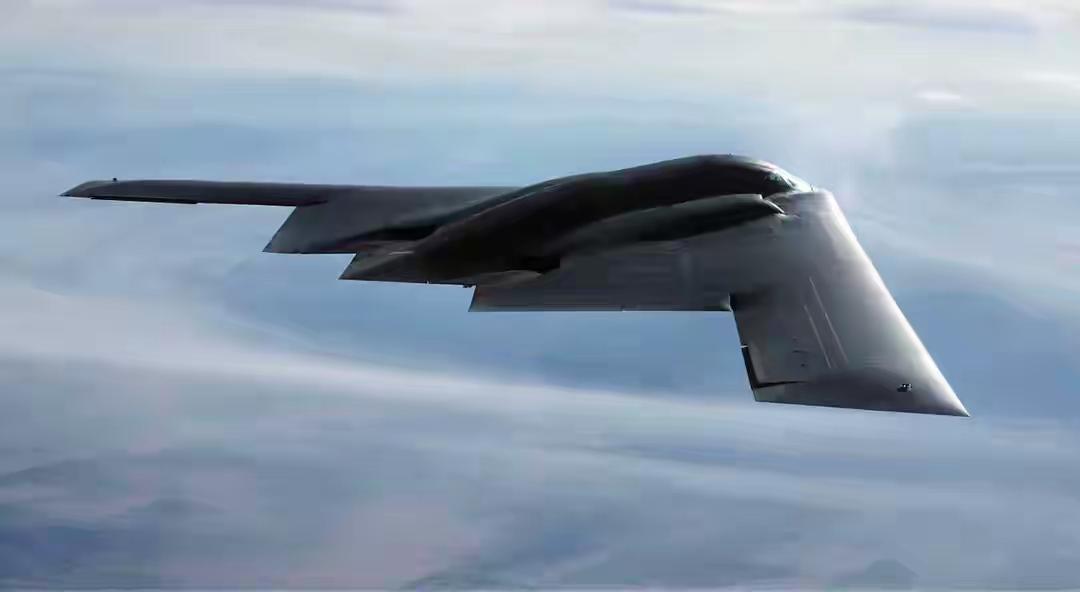 世界头号军事强国美国，对中等强国伊朗的战争。实战证明，能够不远万里，集中几百架战