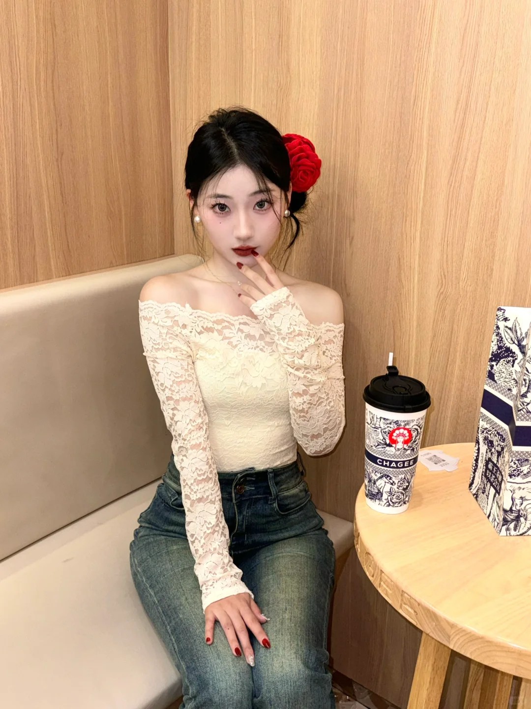 喝奶茶得张杰？？？