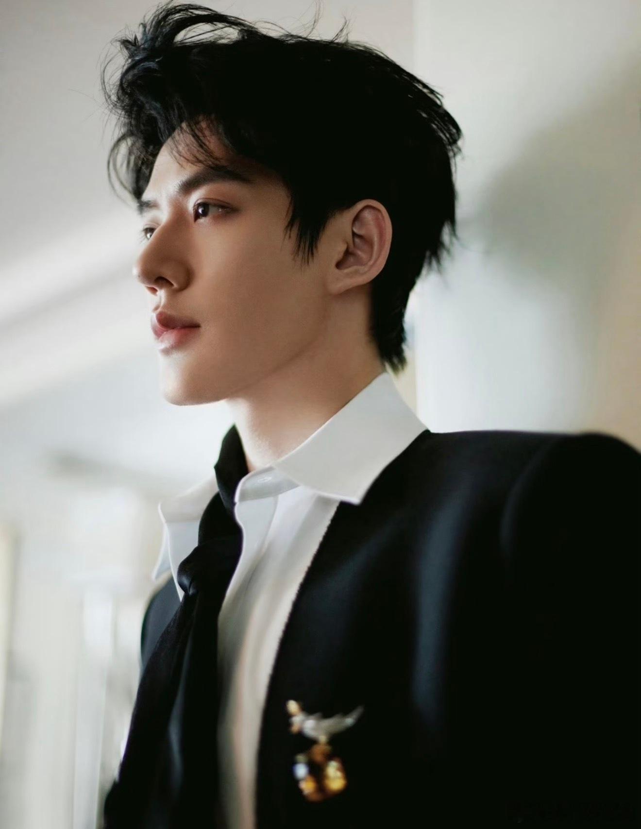 网传《神仙肉》男主换成邓为，女主依旧虞书欣！娇憨河蚌精和清冷禁欲道长，挺合适的！