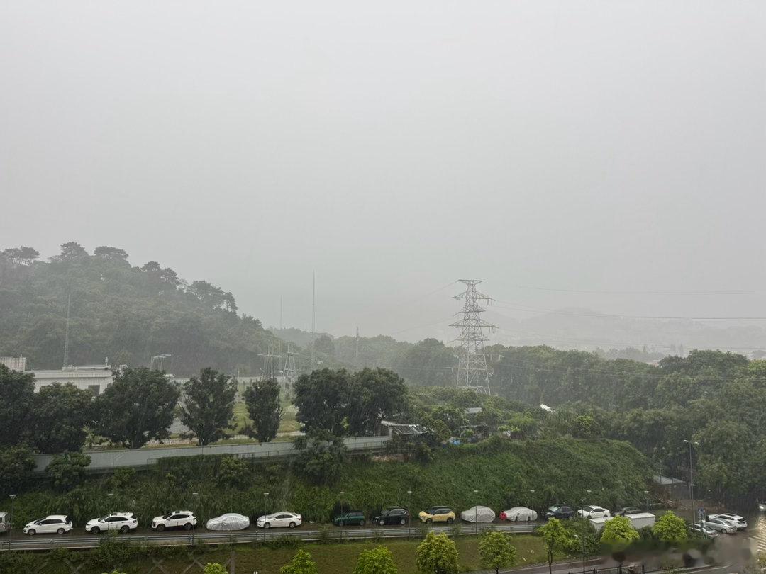 广州这雨季来的也太晚了点吧[哆啦A梦害怕] ​​​